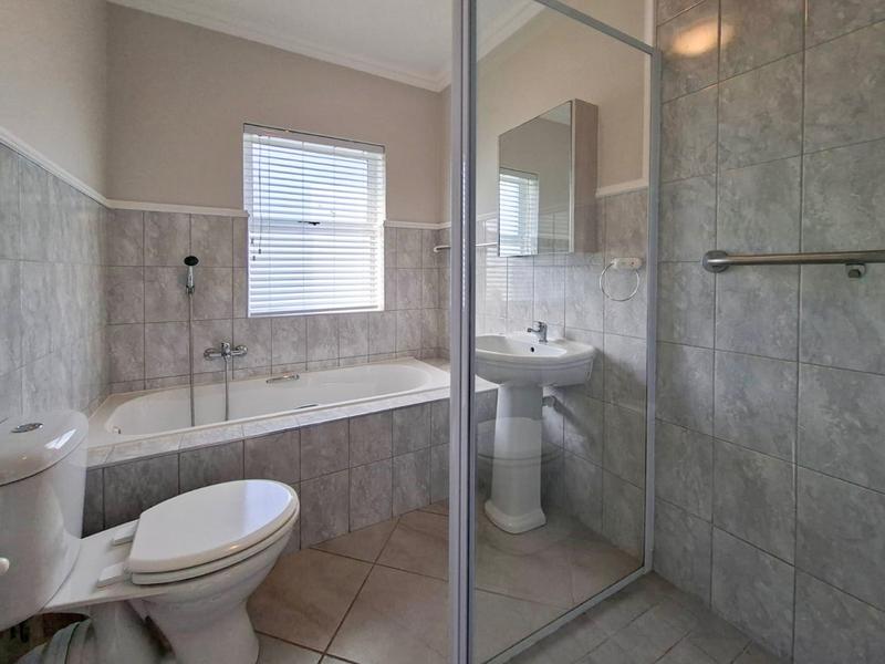 To Let 3 Bedroom Property for Rent in Kraaibosch Country Estate Western Cape